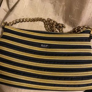 BAM Bags The Classic Zippurse Handbag